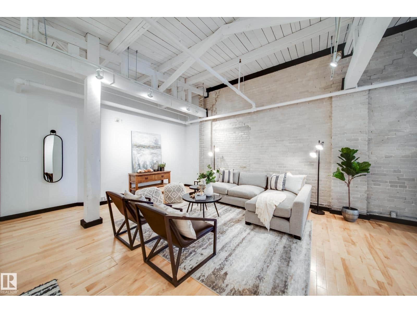 #501 10169 104 ST NW - Photo 5 of 37, Edmonton, Alberta