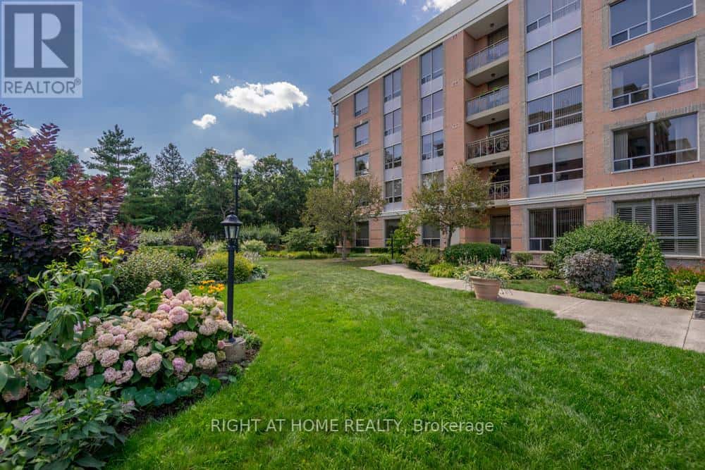 1301 - 100 BURLOAK DRIVE — Burlington (Appleby), Ontario - Photo 5 of 43