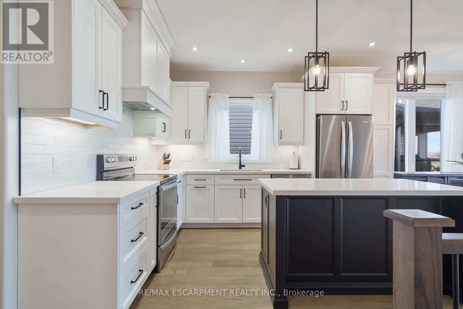 191 LAFAYETTE STREET E — Haldimand, Ontario - Photo 3 of 33