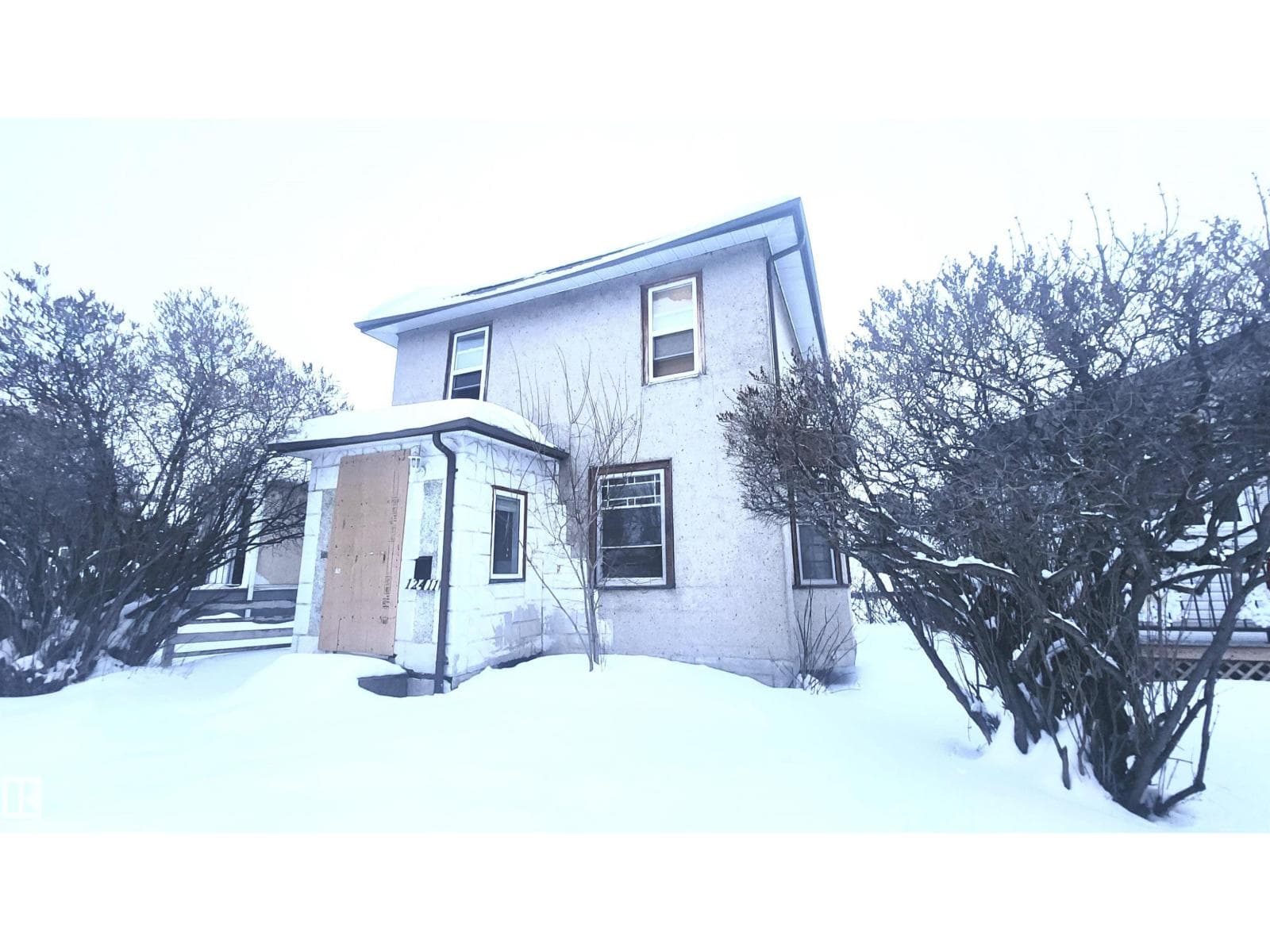 12411 86 ST NW — Edmonton, Alberta - Main photo