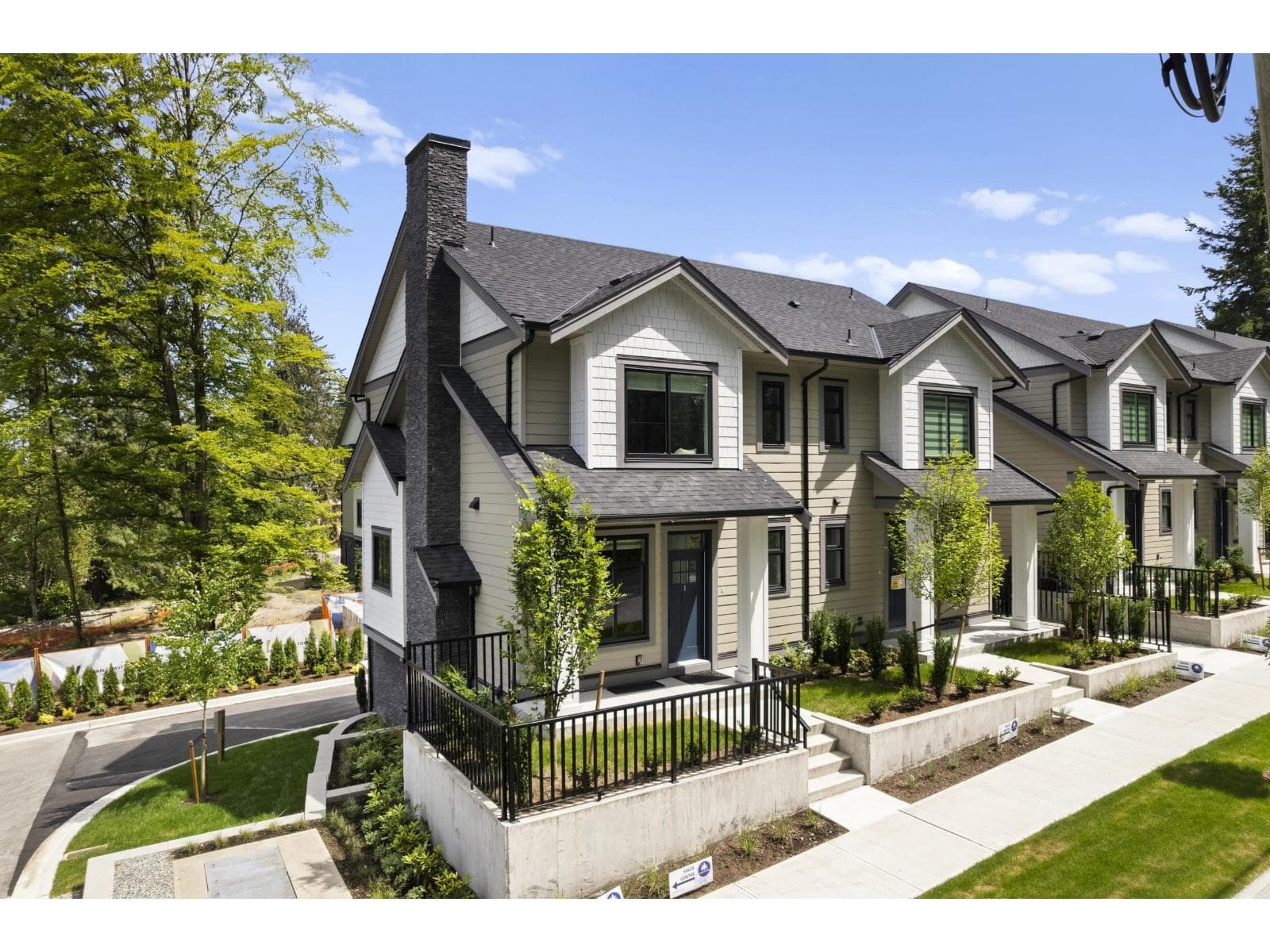 7 9688 182A STREET — Surrey, British Columbia - Main photo