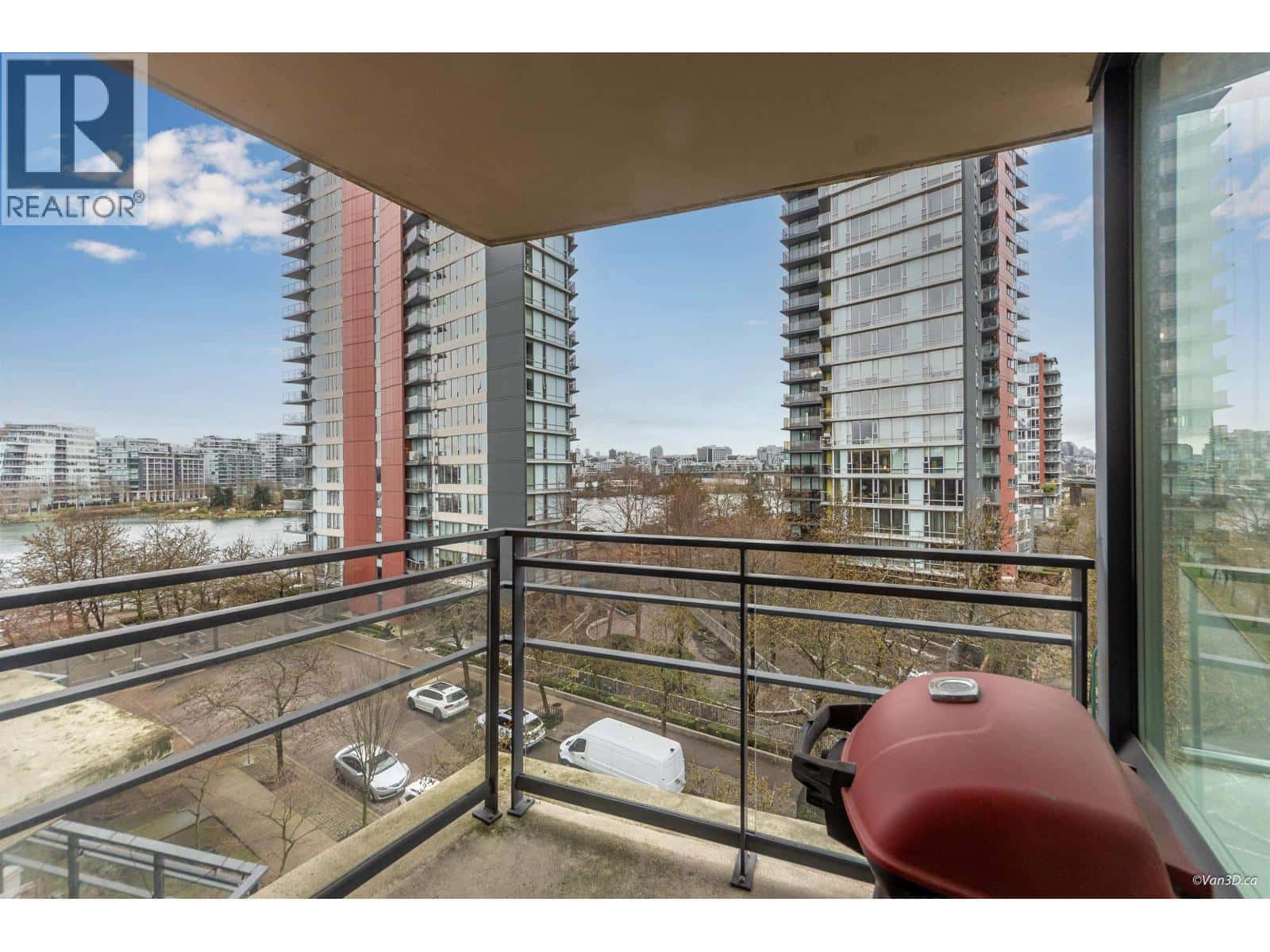 703 33 SMITHE STREET — Vancouver, British Columbia - Photo 5 of 22