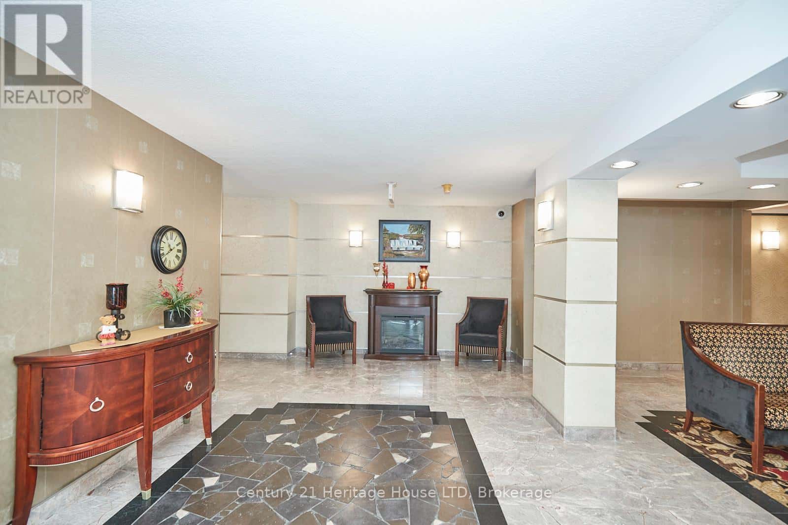 307 - 5100 DORCHESTER ROAD — Niagara Falls (Morrison), Ontario - Photo 4 of 28