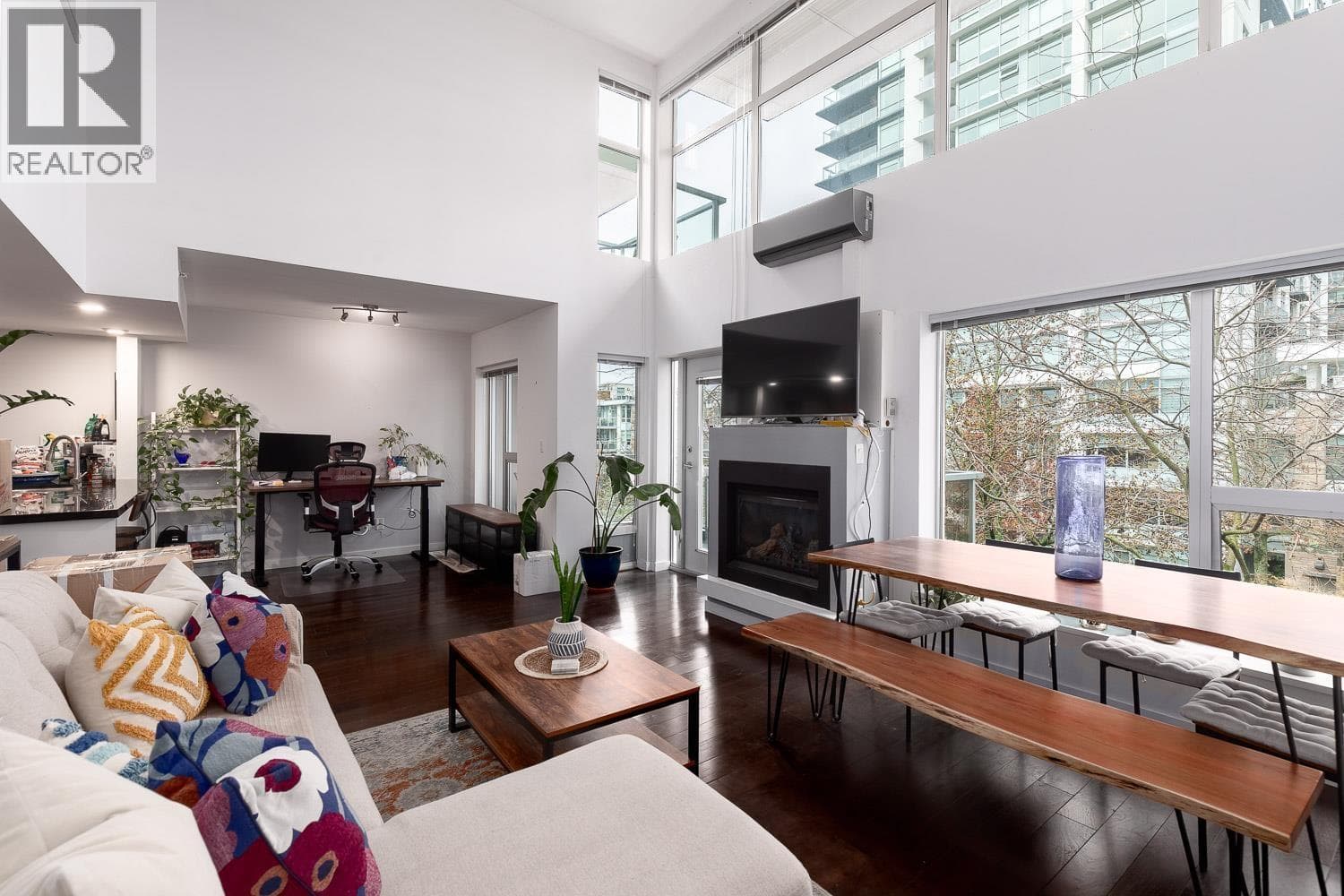 PH7 1288 CHESTERFIELD AVENUE — North Vancouver, British Columbia - Main photo