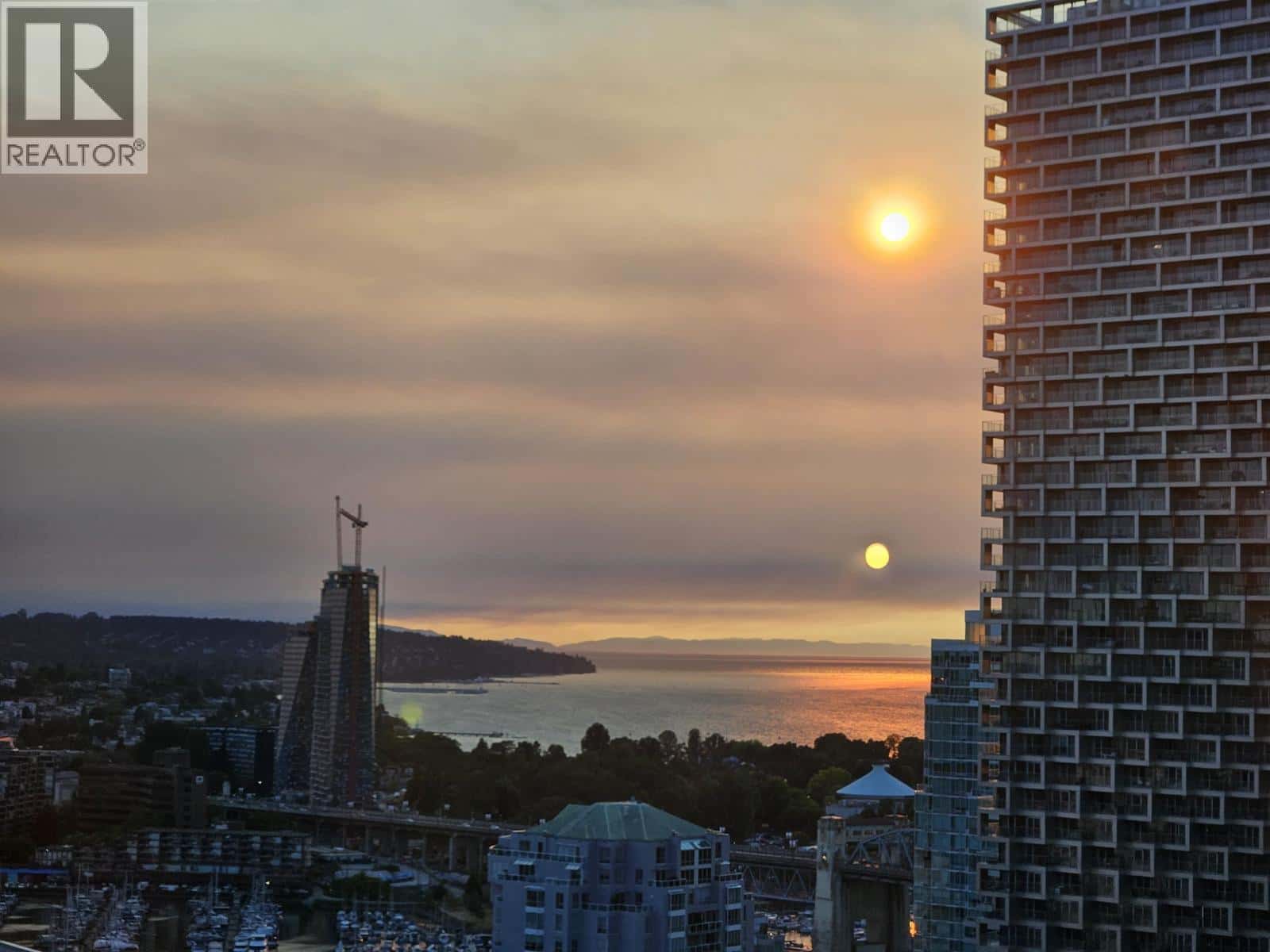 3202 501 PACIFIC STREET — Vancouver, British Columbia - Photo 2 of 40