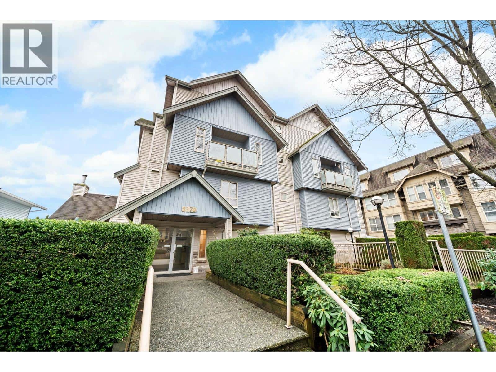 25 2378 RINDALL AVENUE — Port Coquitlam, British Columbia - Photo 2 of 23