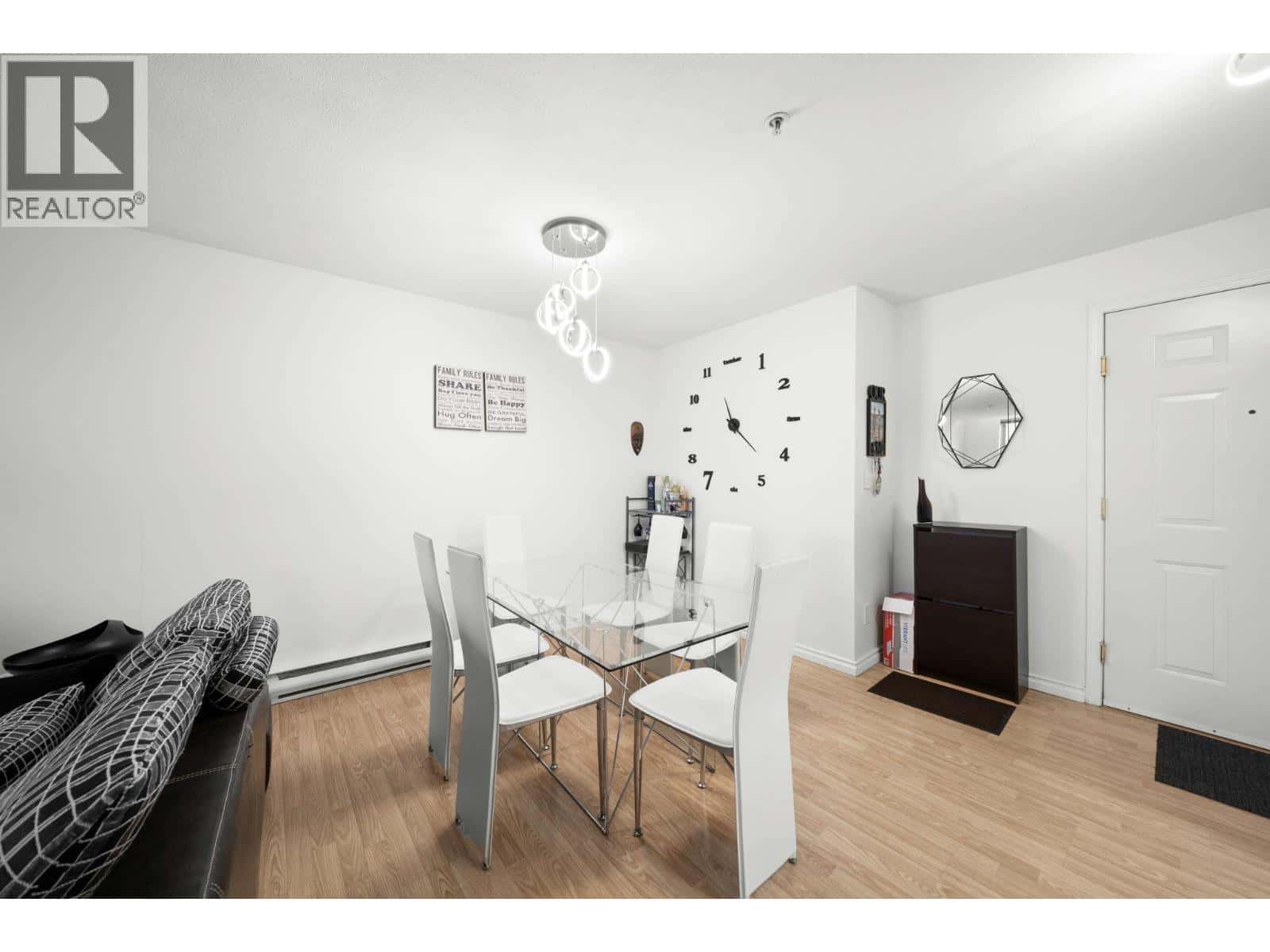 25 2378 RINDALL AVENUE — Port Coquitlam, British Columbia - Photo 3 of 23