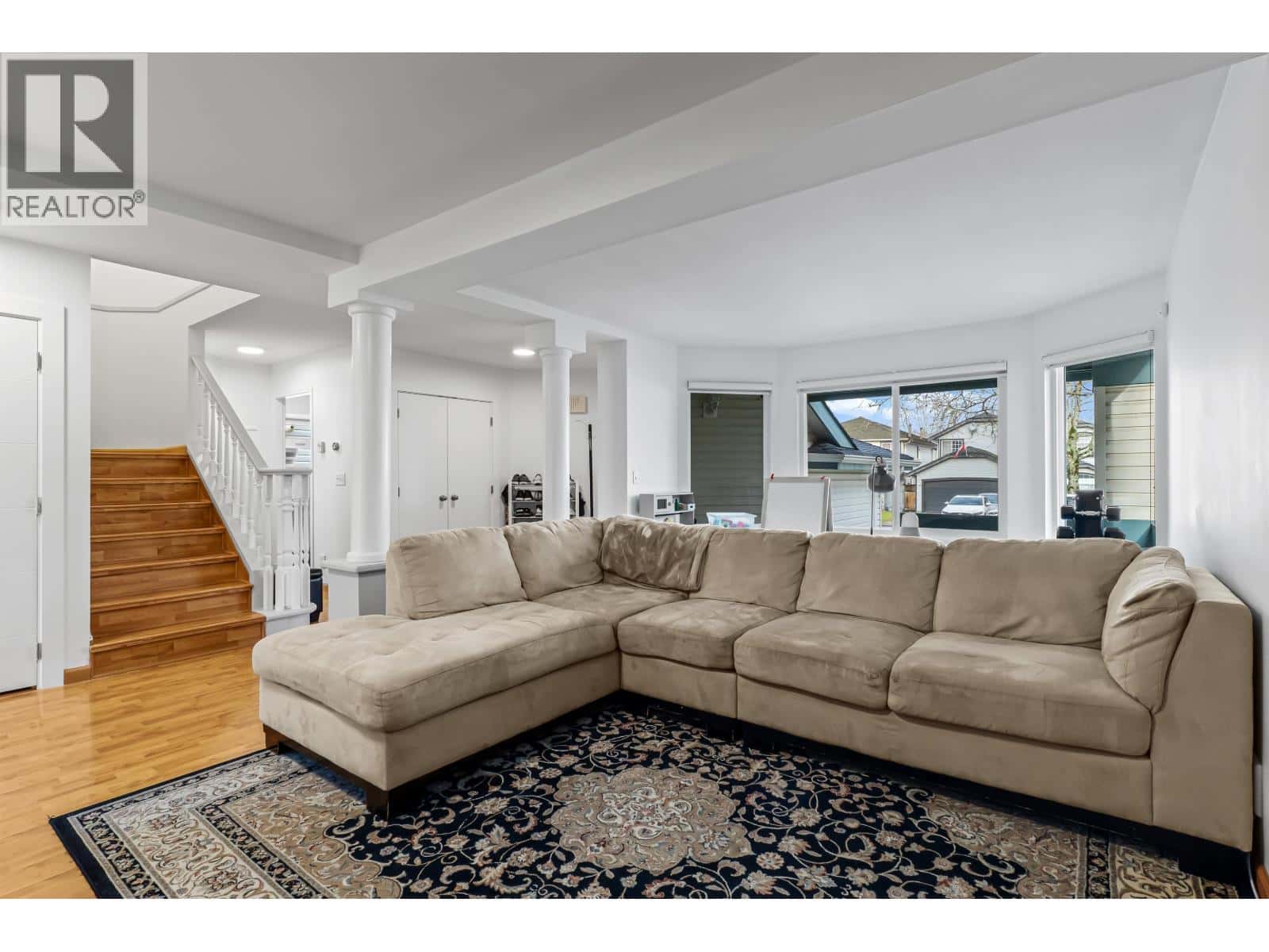 22080 MCLEAN AVENUE — Richmond, British Columbia - Photo 4 of 32