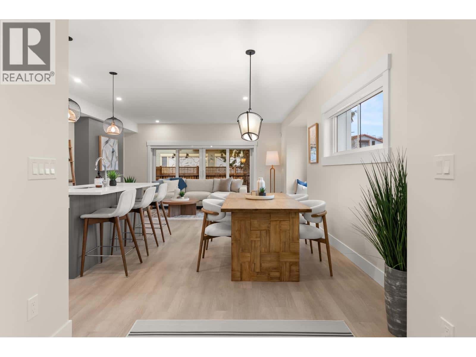 3411 CHATHAM STREET — Richmond, British Columbia - Photo 5 of 40