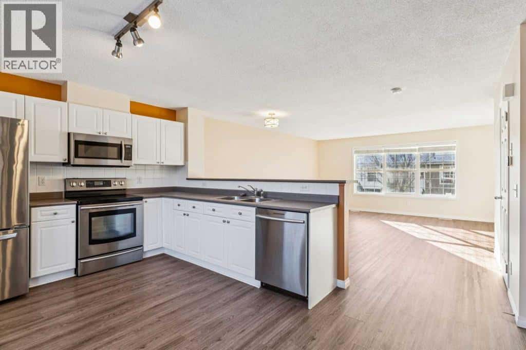 95 Tuscany Springs Gardens NW — Calgary, Alberta - Photo 5 of 26