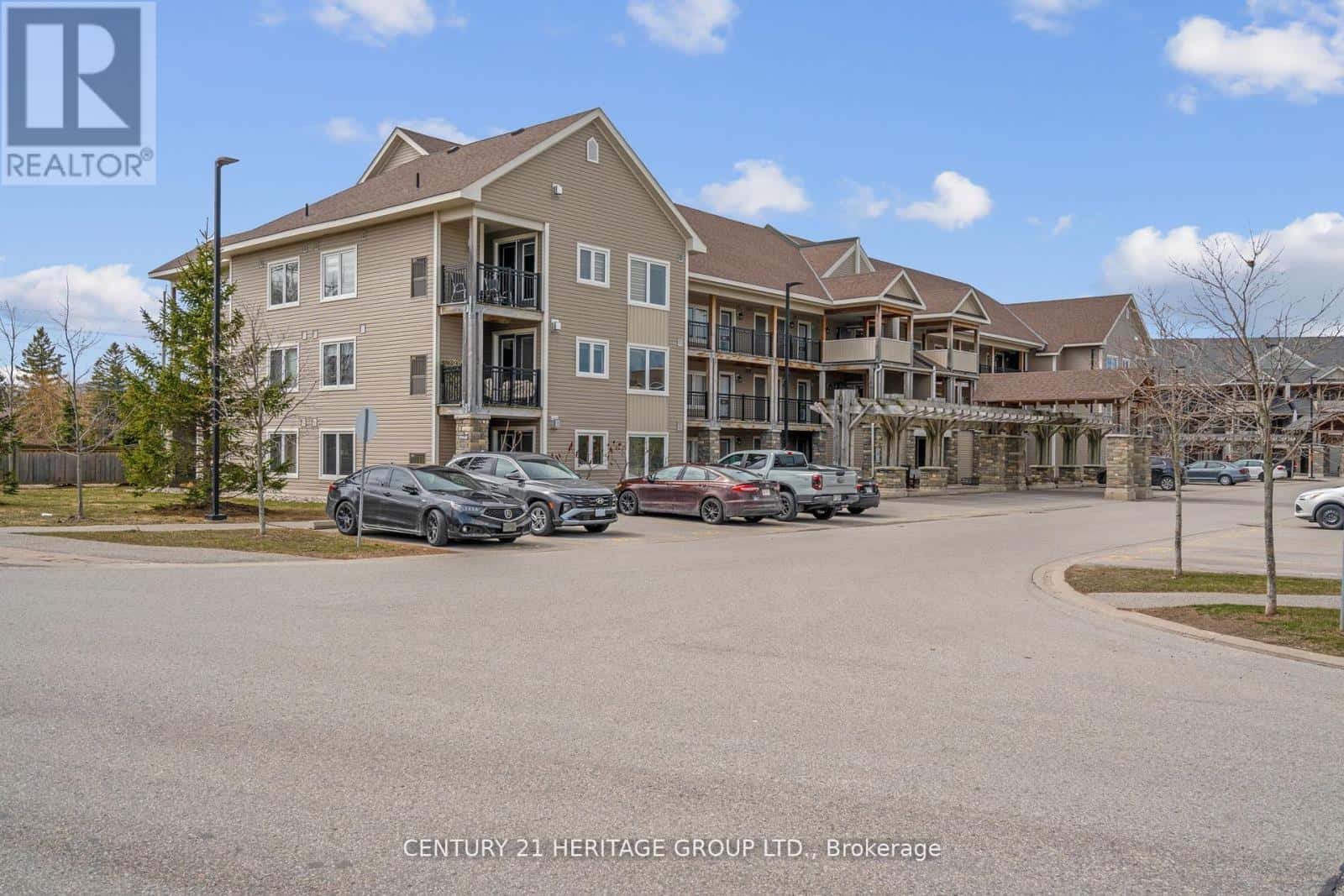 200 - 2 ANCHORAGE CRESCENT — Collingwood, Ontario - Photo 2 of 34