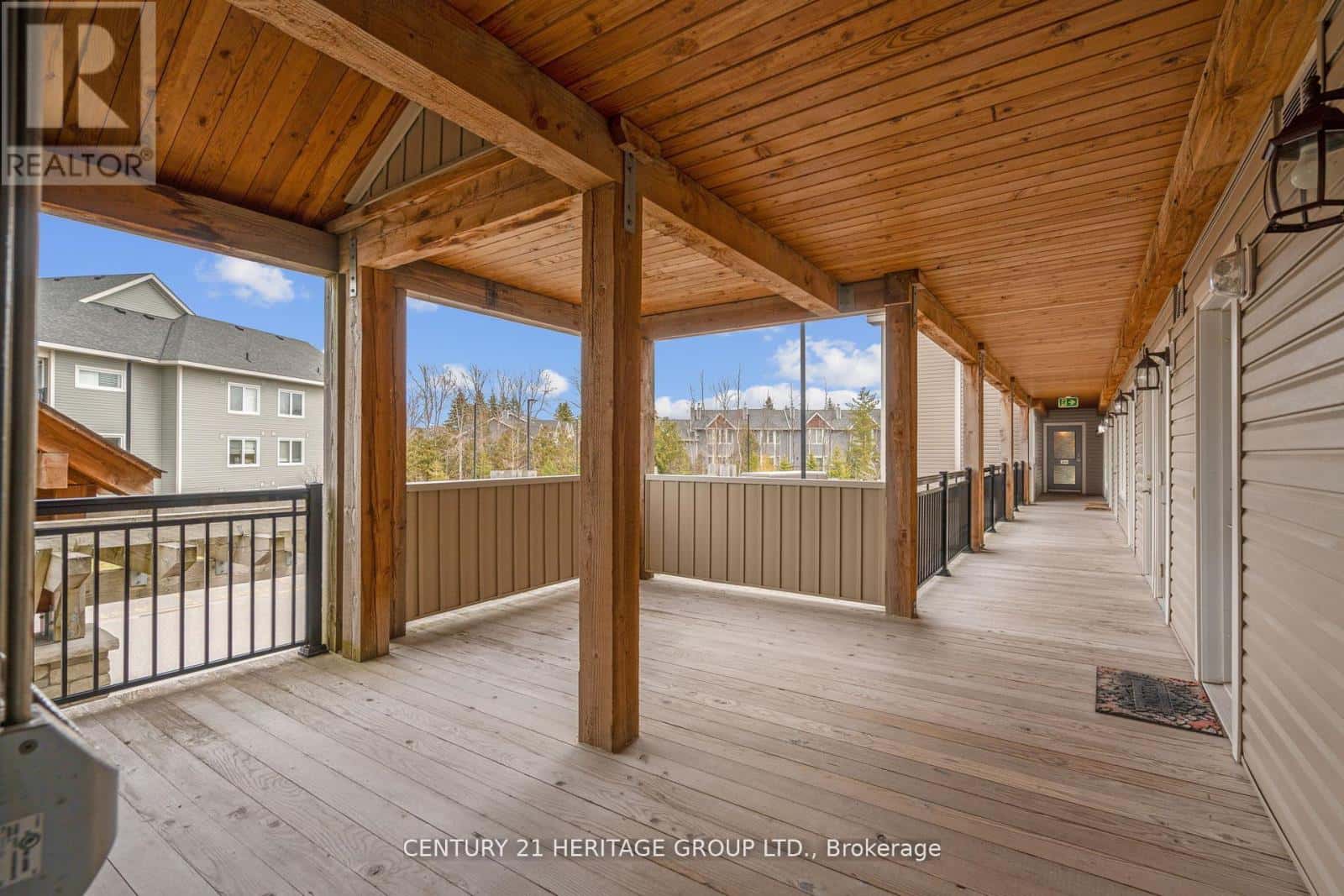 200 - 2 ANCHORAGE CRESCENT — Collingwood, Ontario - Photo 4 of 34