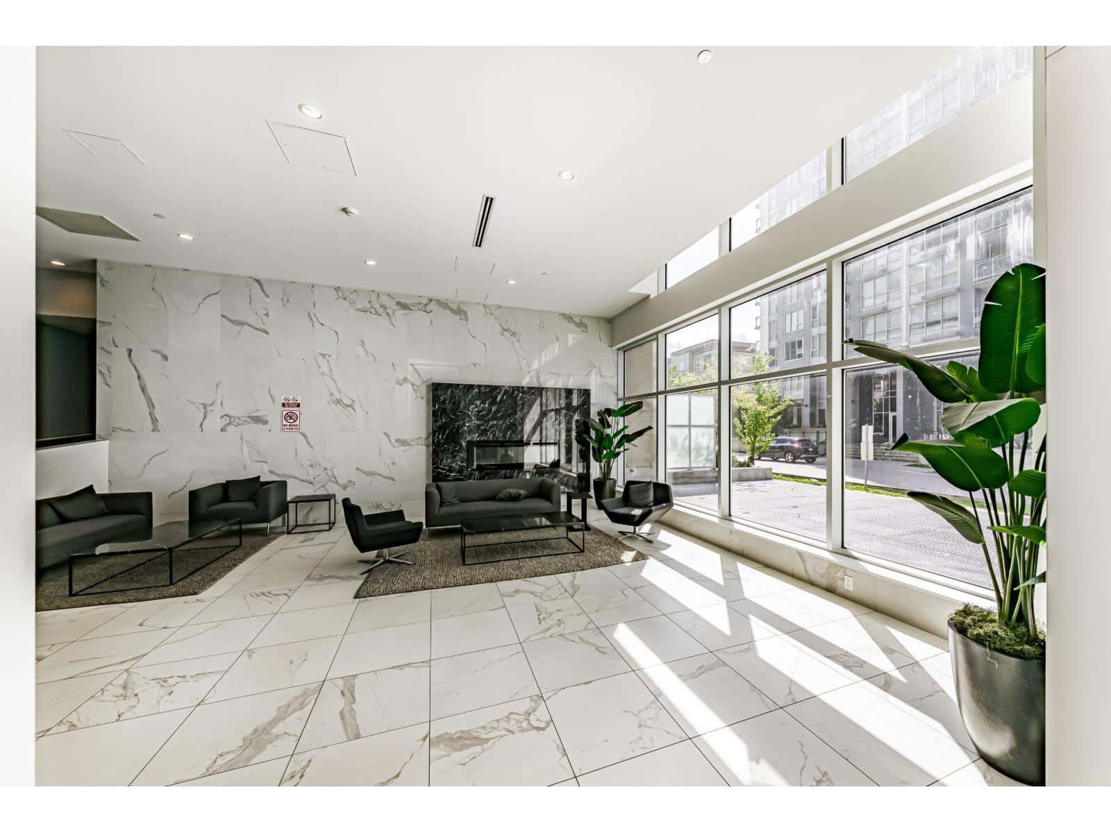 2809 13350 CENTRAL AVENUE — Surrey, British Columbia - Photo 2 of 16