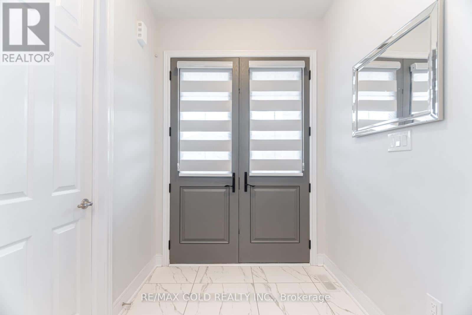 15 DUXBURY ROAD — Brampton (Sandringham-Wellington North), Ontario - Photo 5 of 50