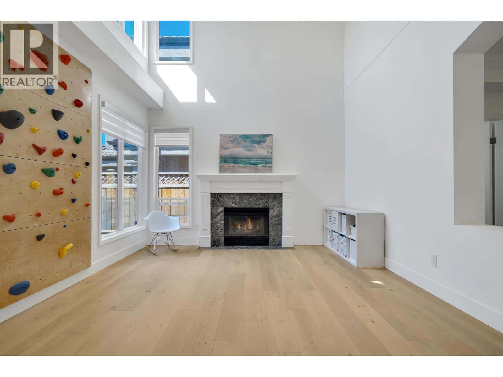 3240 WESTMINSTER HIGHWAY — Richmond, British Columbia - Photo 2 of 29