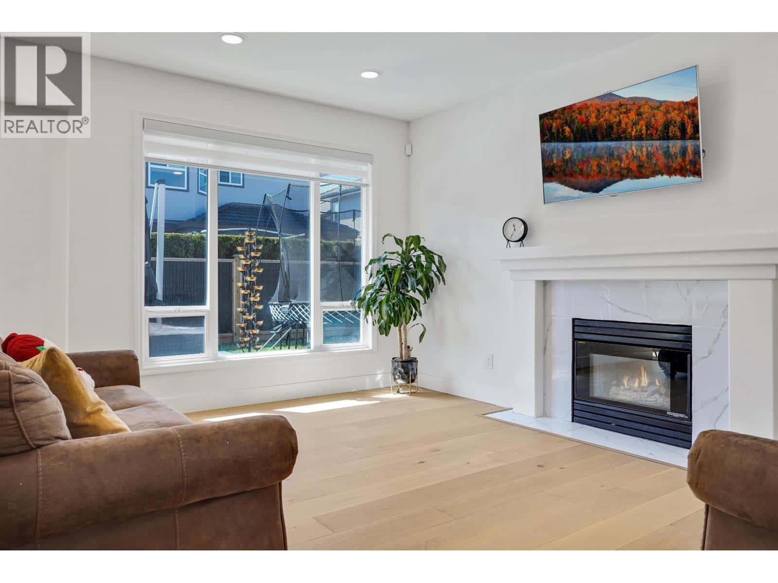 3240 WESTMINSTER HIGHWAY — Richmond, British Columbia - Photo 5 of 29