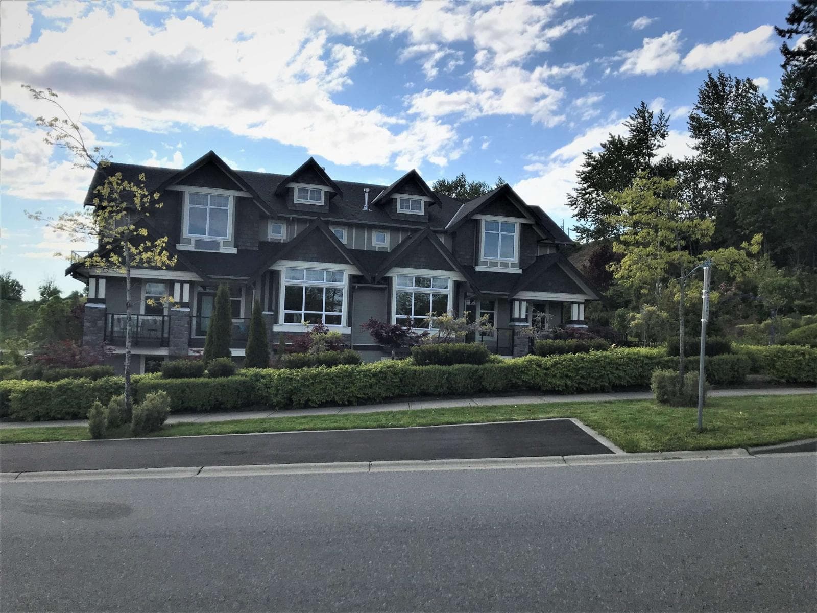 2379 CHARDONNAY LANE — Abbotsford, British Columbia - Main photo