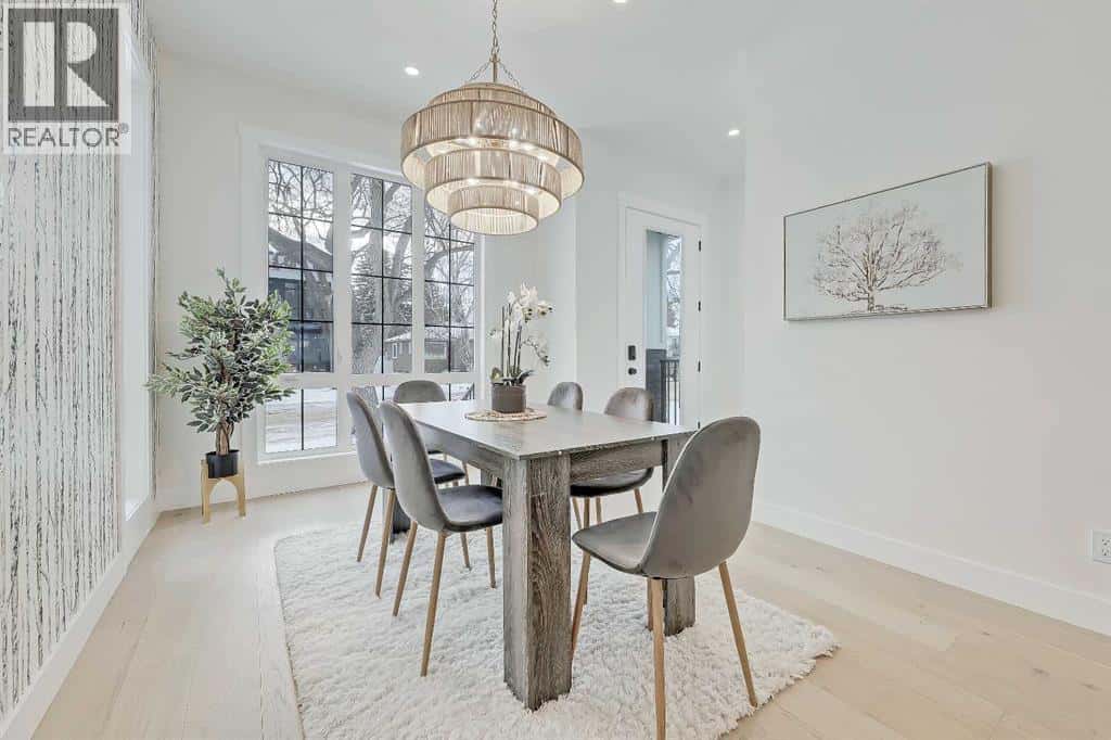 1728 19 Avenue NW — Calgary, Alberta - Photo 4 of 50