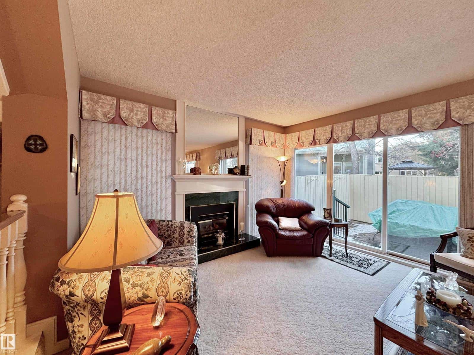 1057 109 ST NW — Edmonton, Alberta - Photo 5 of 35