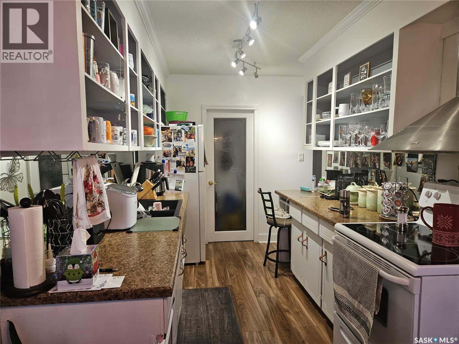 5 1292 Gordon ROAD — Moose Jaw, Saskatchewan - Photo 5 of 16