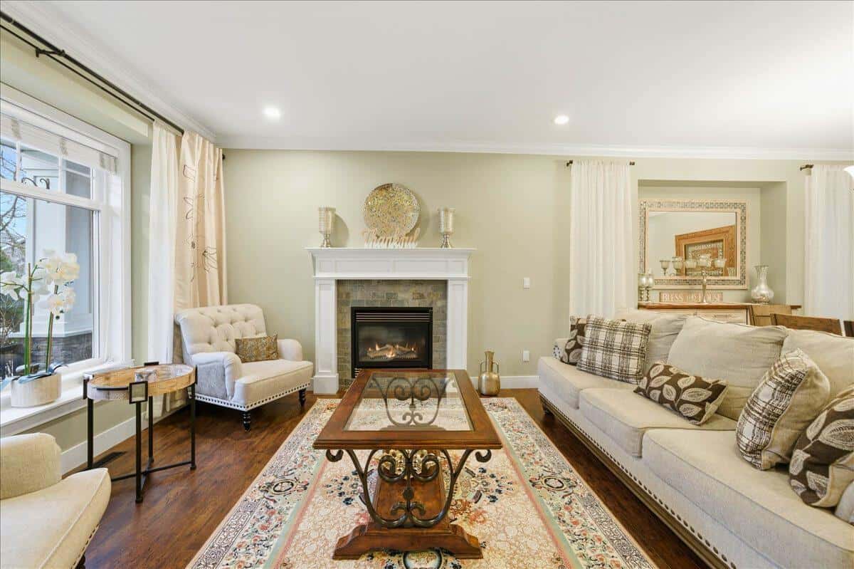 6060 145A STREET — Surrey, British Columbia - Photo 3 of 36