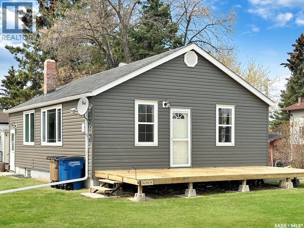 103 1st STREET W — Meath Park, Saskatchewan - Main photo