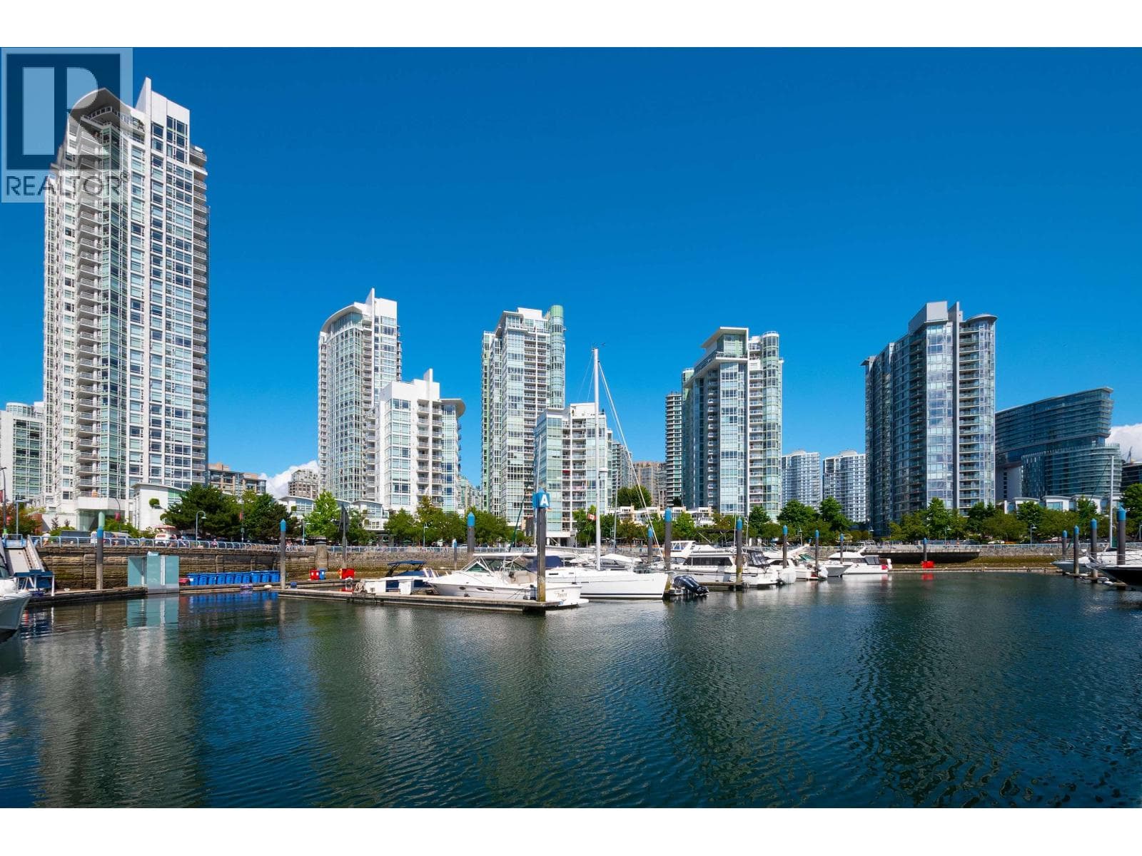 2105 193 AQUARIUS MEWS — Vancouver, British Columbia - Main photo