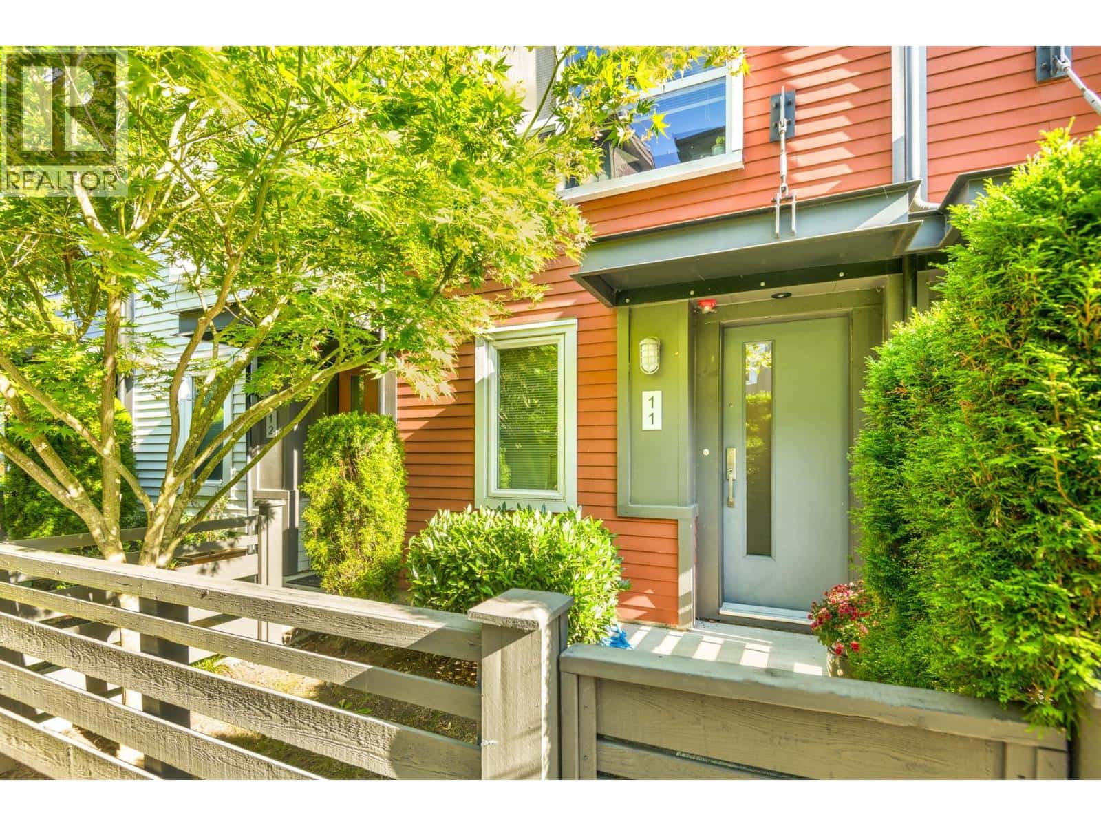 11 2325 RANGER LANE — Port Coquitlam, British Columbia - Photo 5 of 40