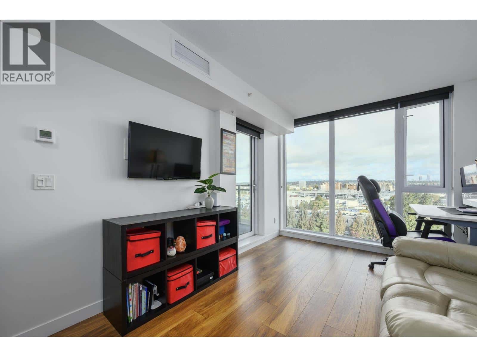 1609 8988 PATTERSON ROAD — Richmond, British Columbia - Photo 4 of 29