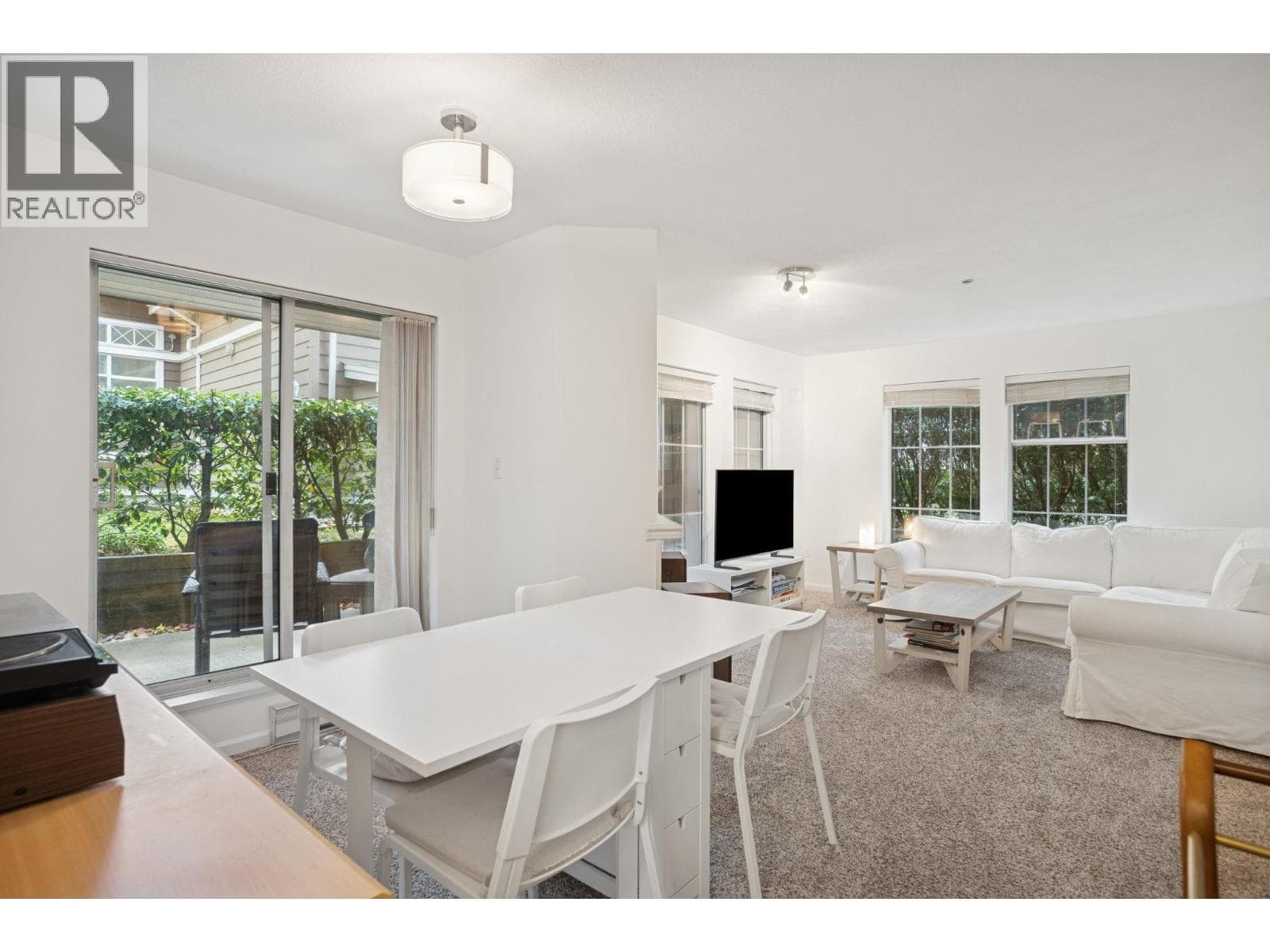 102 1199 WESTWOOD STREET — Coquitlam, British Columbia - Main photo