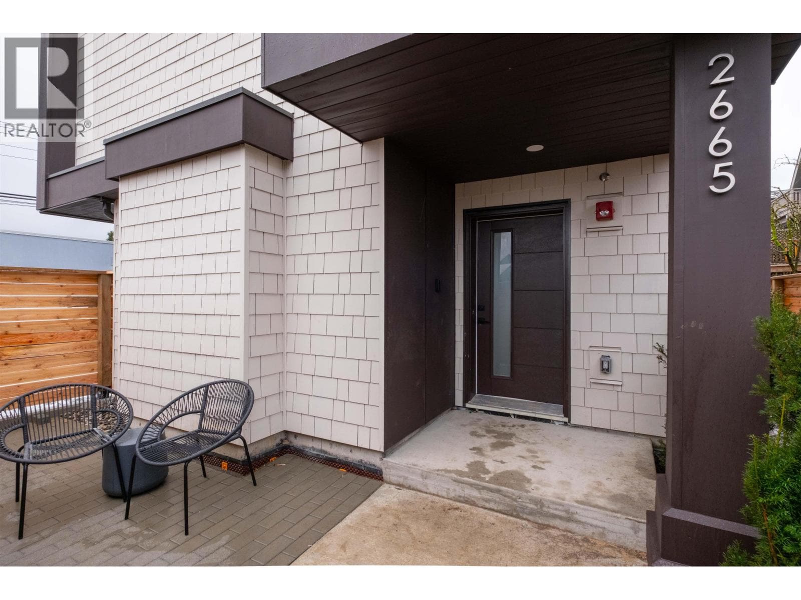 2665 E PENDER STREET — Vancouver, British Columbia - Main photo