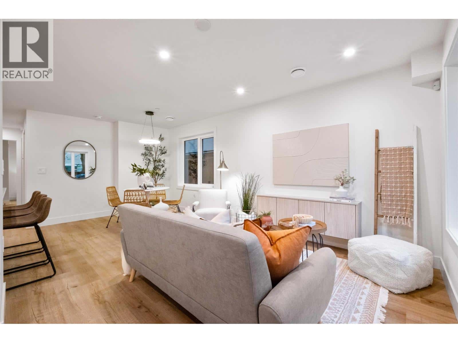 4 2667 E PENDER STREET — Vancouver, British Columbia - Photo 5 of 19