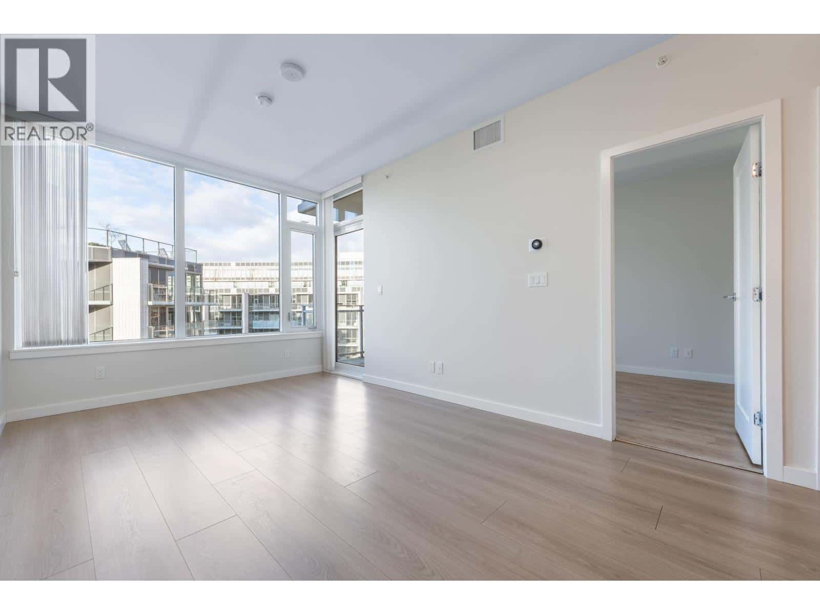 1504 8628 HAZELBRIDGE WAY — Richmond, British Columbia - Photo 2 of 40