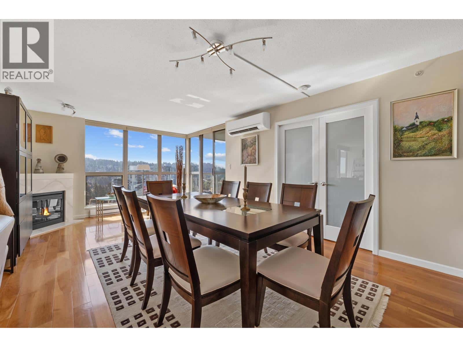 2103 290 NEWPORT DRIVE — Port Moody, British Columbia - Photo 4 of 37