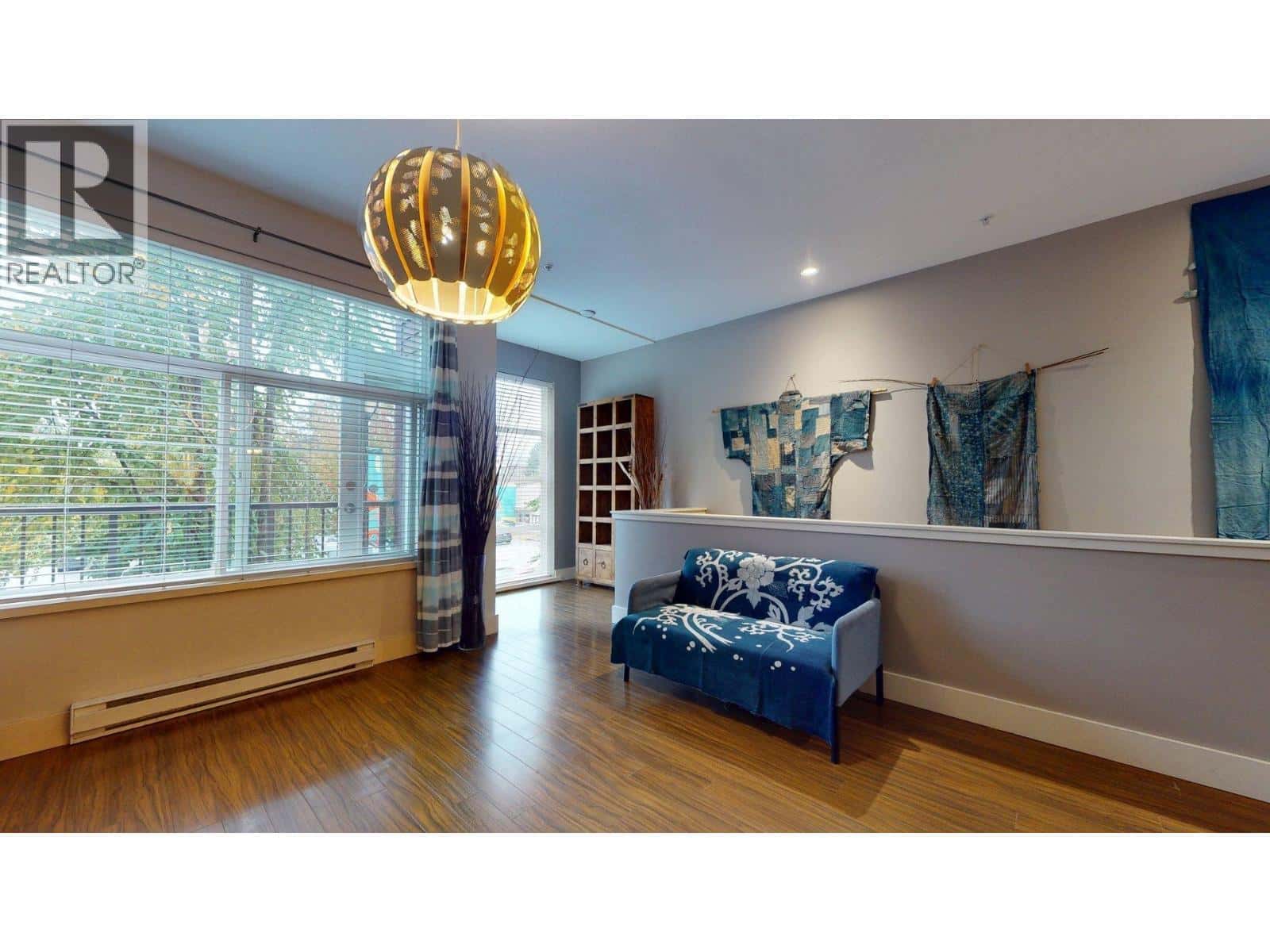 1320 MAIN STREET — Squamish, British Columbia - Photo 5 of 36