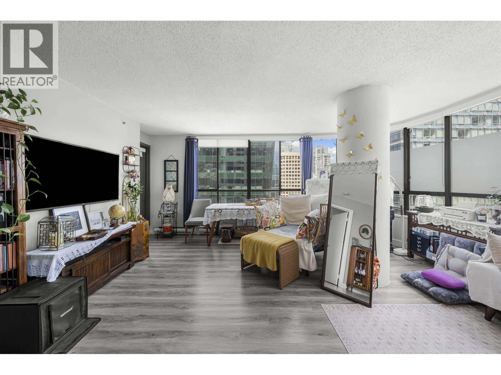 1506 1060 ALBERNI STREET — Vancouver, British Columbia - Photo 5 of 26