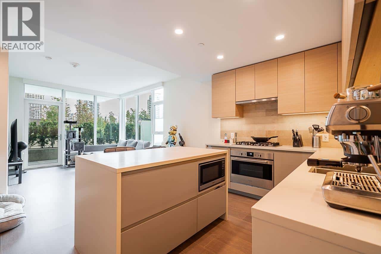 610 2108 GILMORE AVENUE — Burnaby, British Columbia - Photo 4 of 40