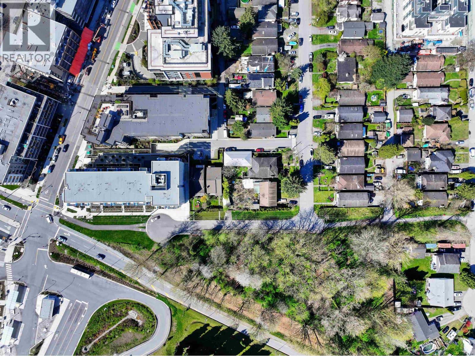 279 ORWELL STREET — North Vancouver, British Columbia - Photo 5 of 16