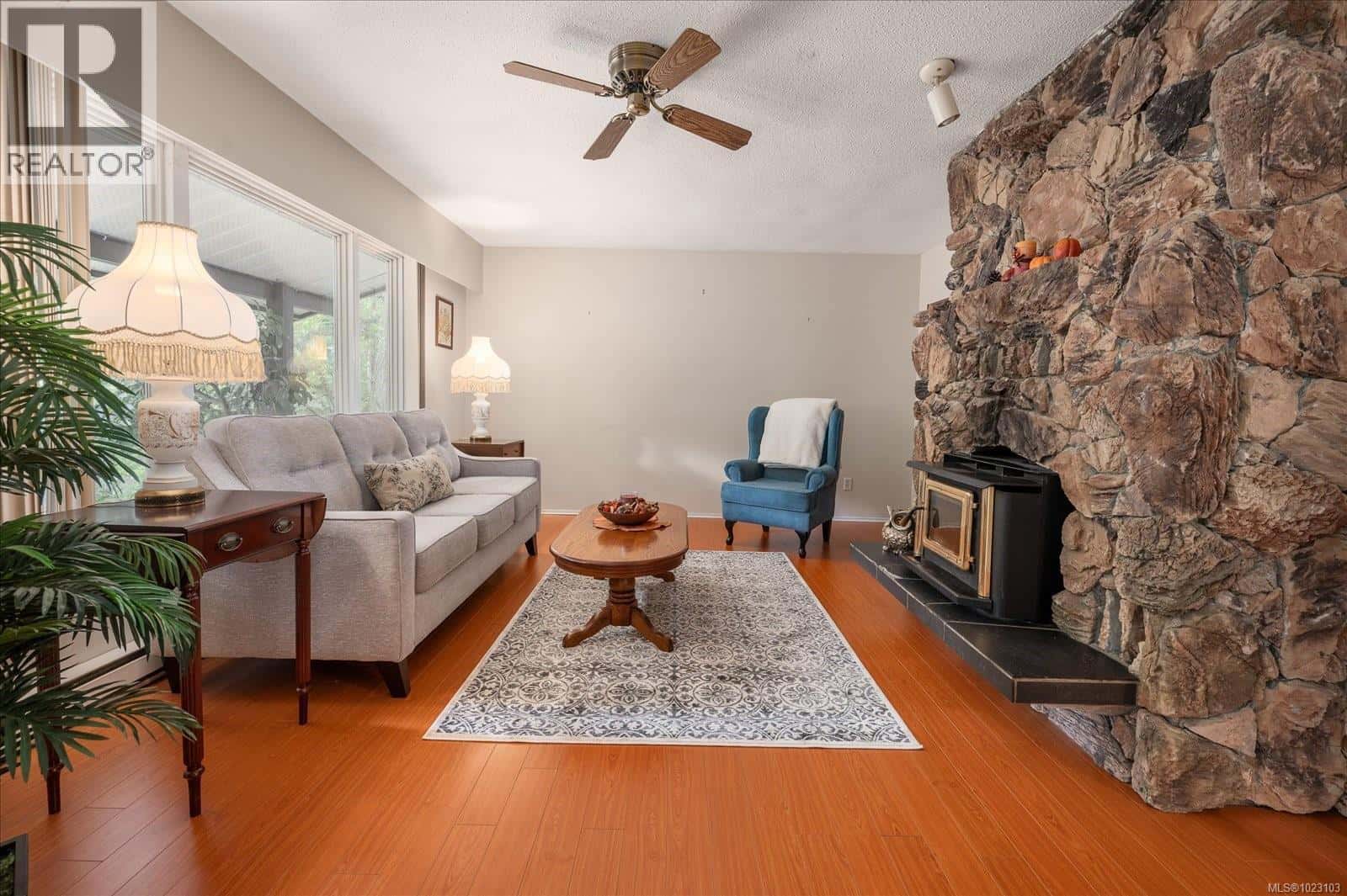 6650 Green Acres Way — Nanaimo, British Columbia - Photo 4 of 42