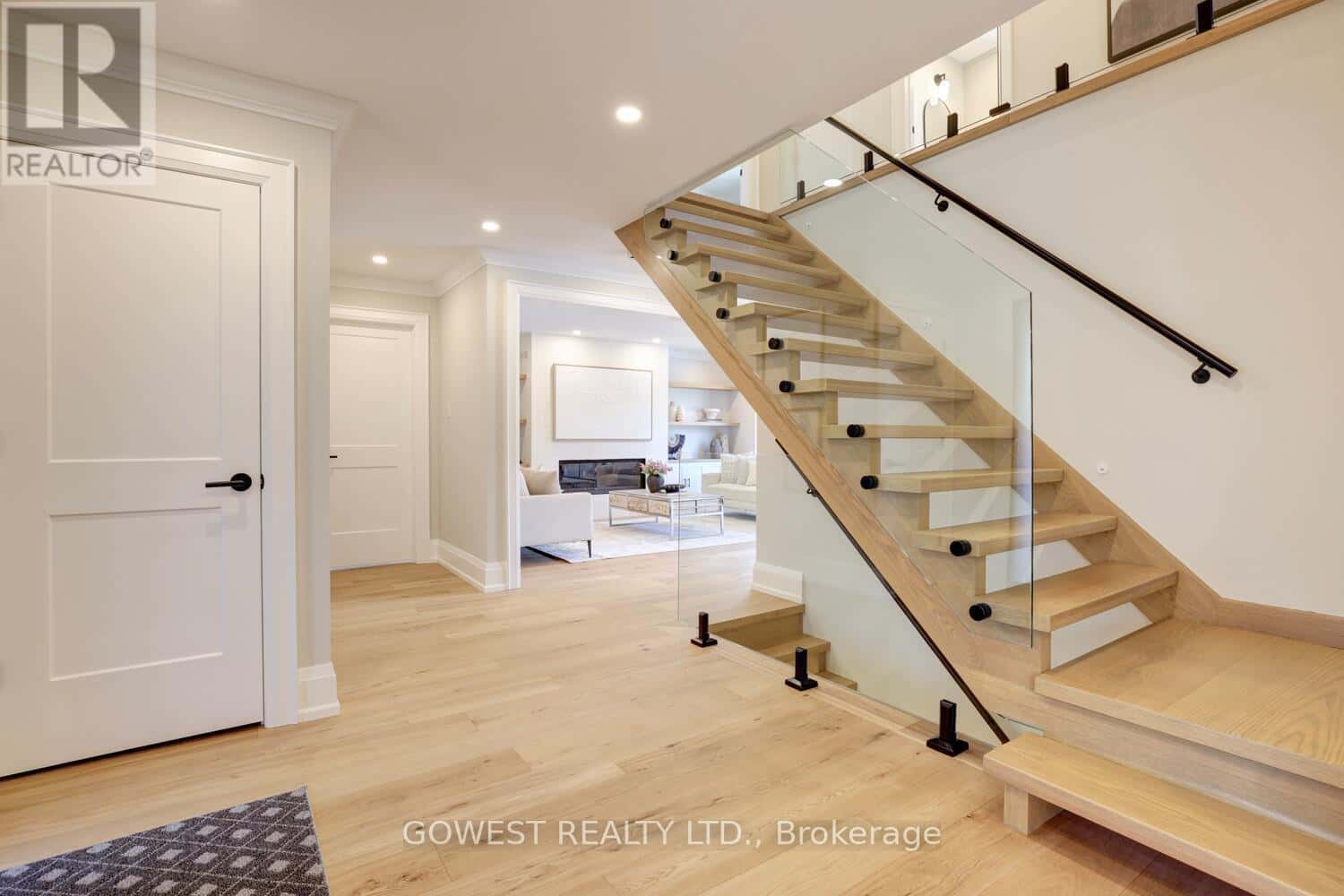 981 VALDESE DRIVE — Mississauga (Erindale), Ontario - Photo 5 of 50