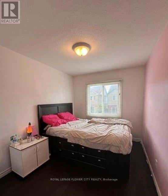 64 ROCKCLIFFE DRIVE NW — Kitchener, Ontario - Photo 4 of 12