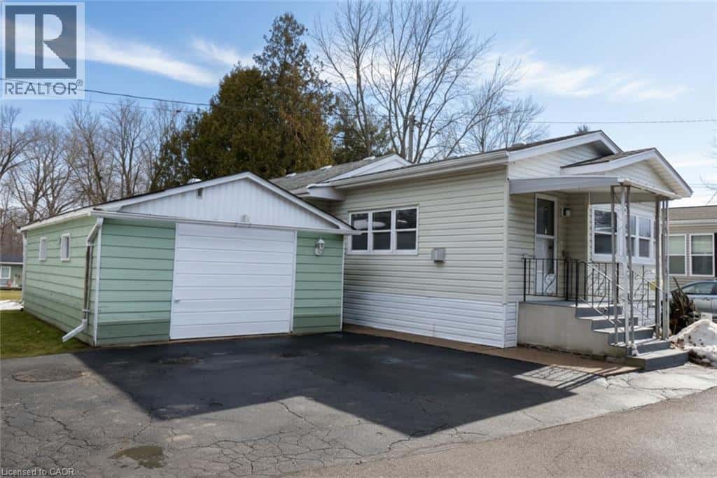 1294 8TH CONCESSION Road W Unit# 12 MacPherson — Flamborough, Ontario - Photo 3 of 35