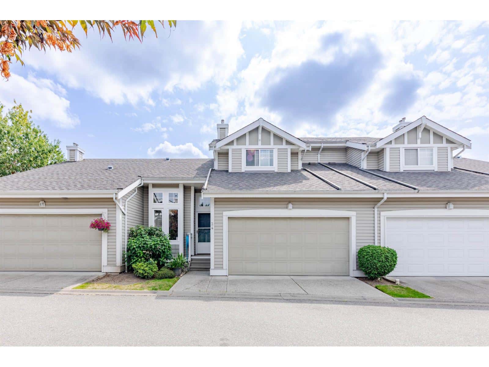 24 20788 87 AVENUE — Langley, British Columbia - Photo 5 of 40