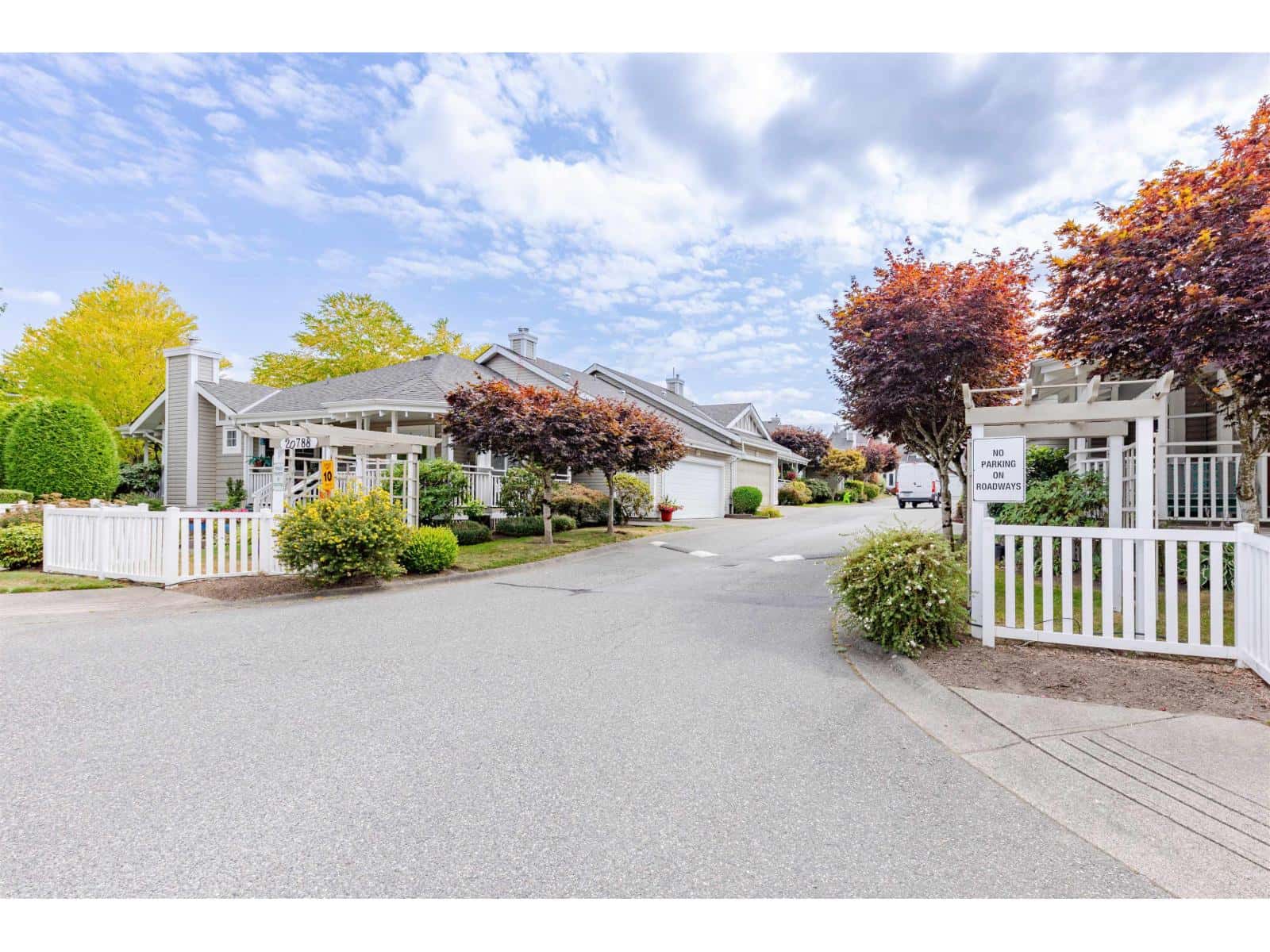 24 20788 87 AVENUE — Langley, British Columbia - Photo 2 of 40