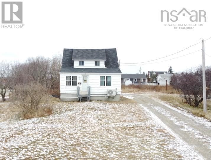 726 St. Joseph Street — New Waterford, Nova Scotia - Main photo