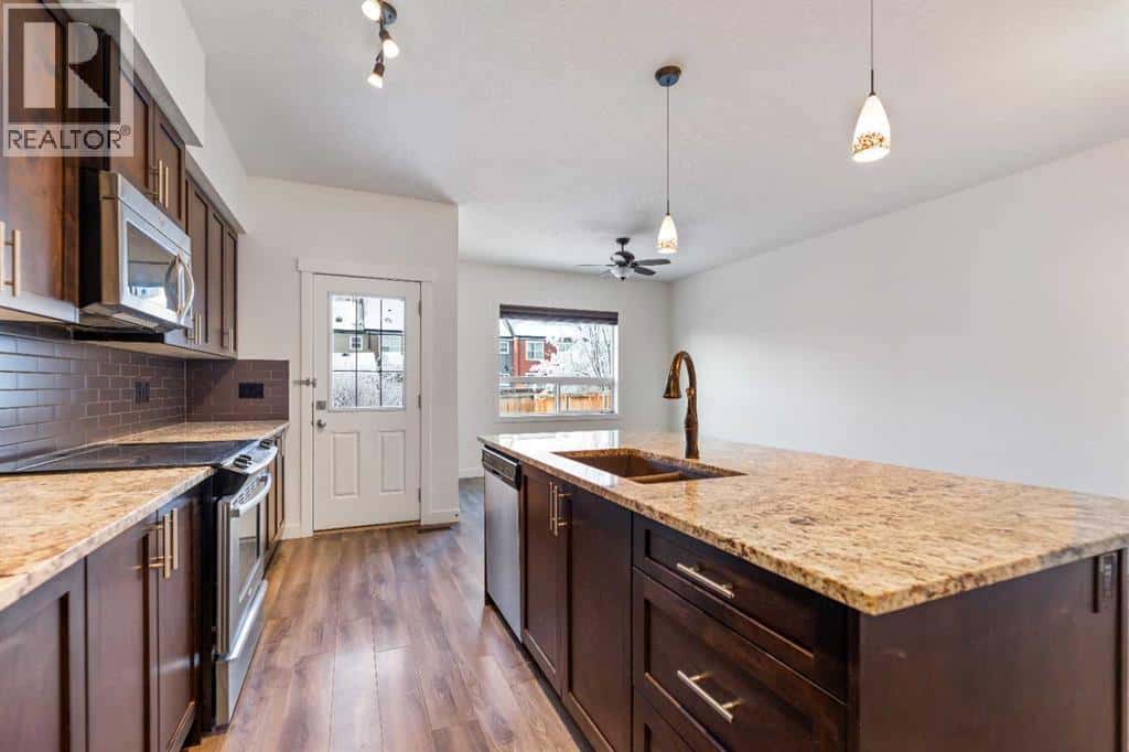 51 Legacy Close SE — Calgary, Alberta - Photo 3 of 31