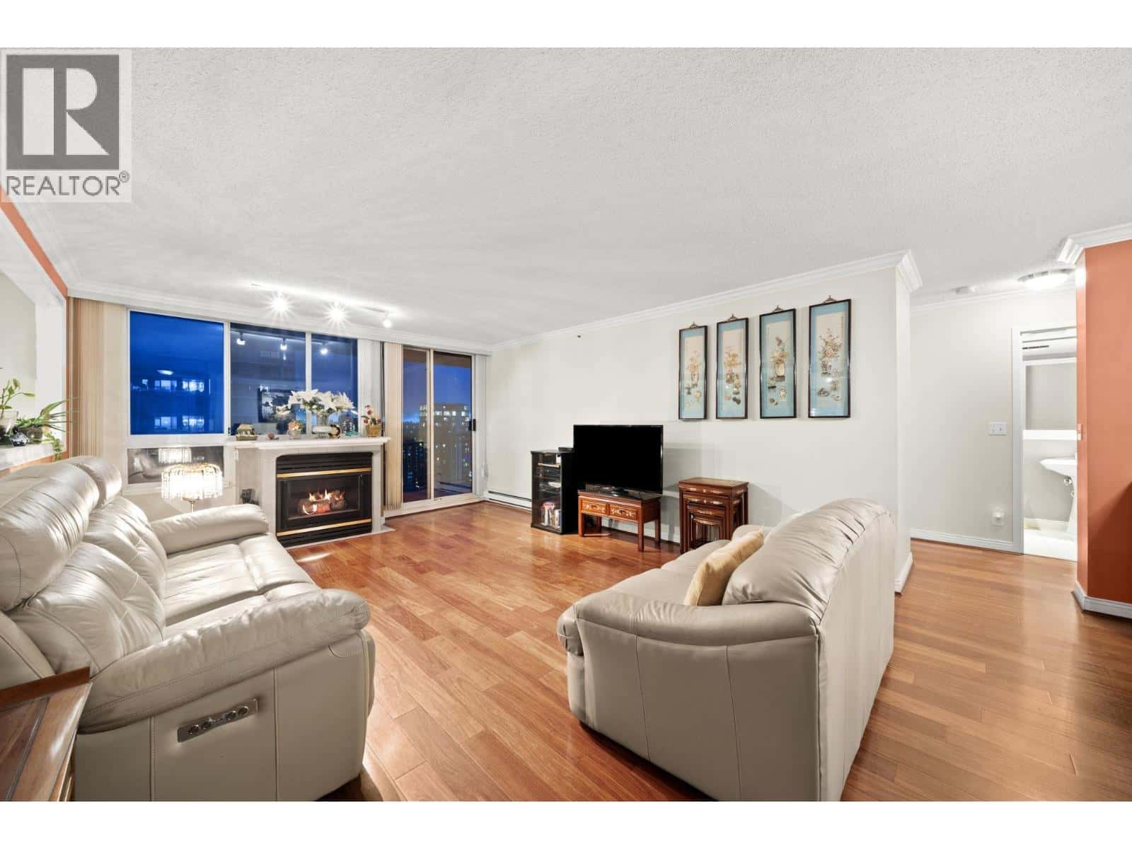 1801 555 AUSTIN AVENUE — Coquitlam, British Columbia - Photo 5 of 30