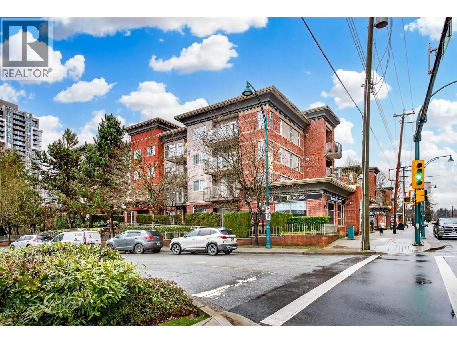 110 3240 ST JOHNS STREET — Port Moody, British Columbia - Main photo