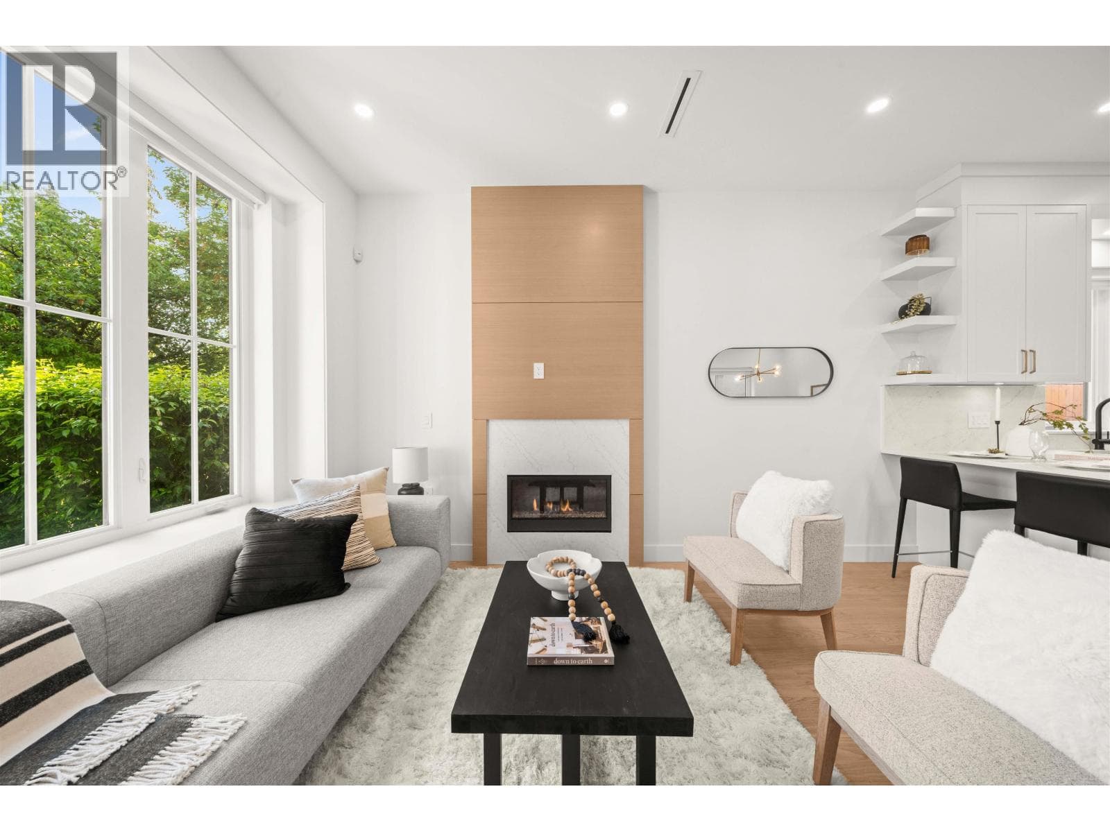 1 312 E 40TH AVENUE — Vancouver, British Columbia - Main photo