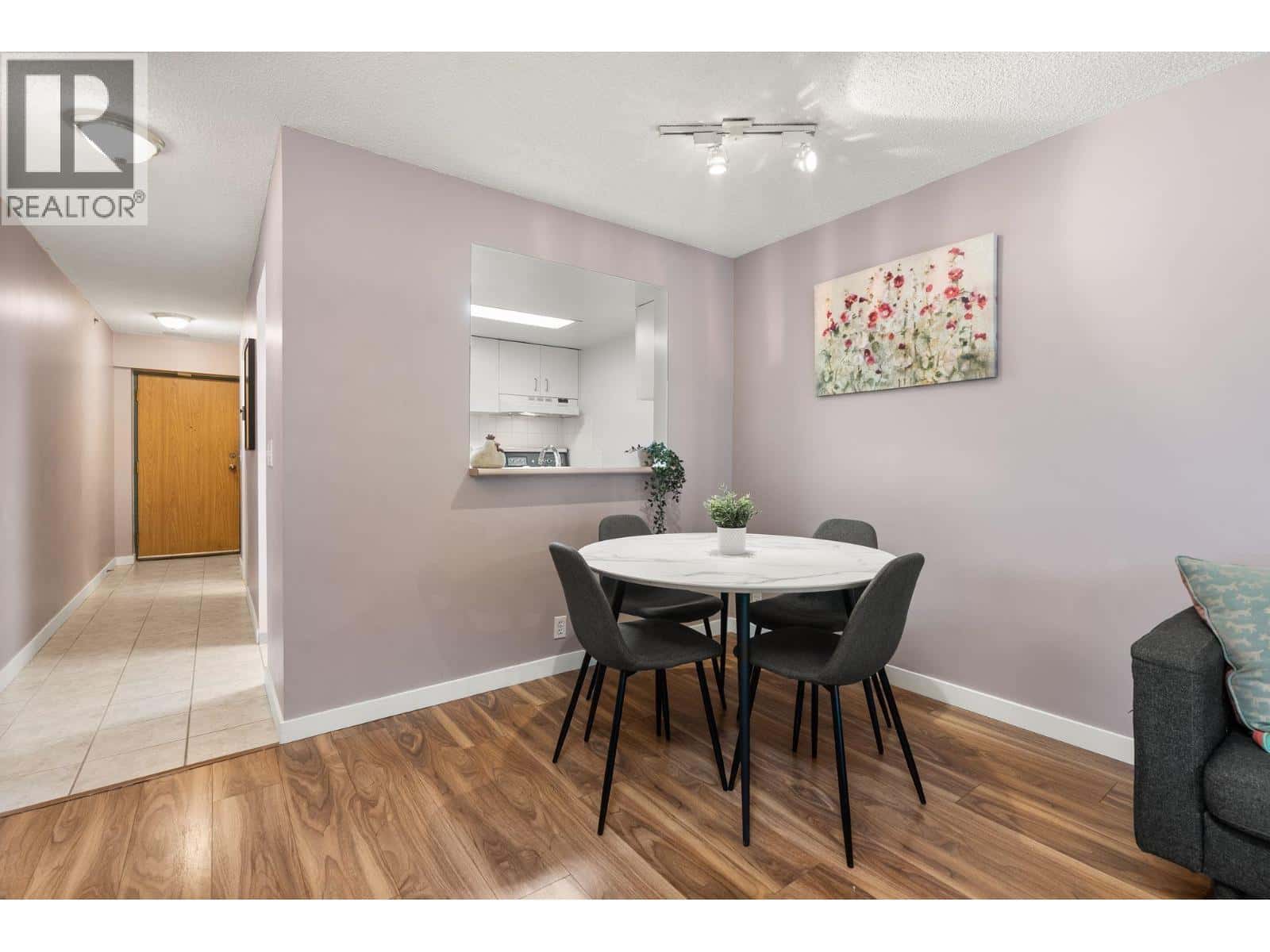 504 789 DRAKE STREET — Vancouver, British Columbia - Photo 5 of 23